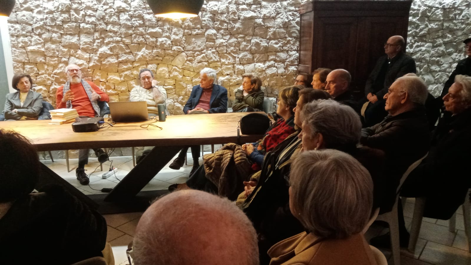 Riunione comunitaria